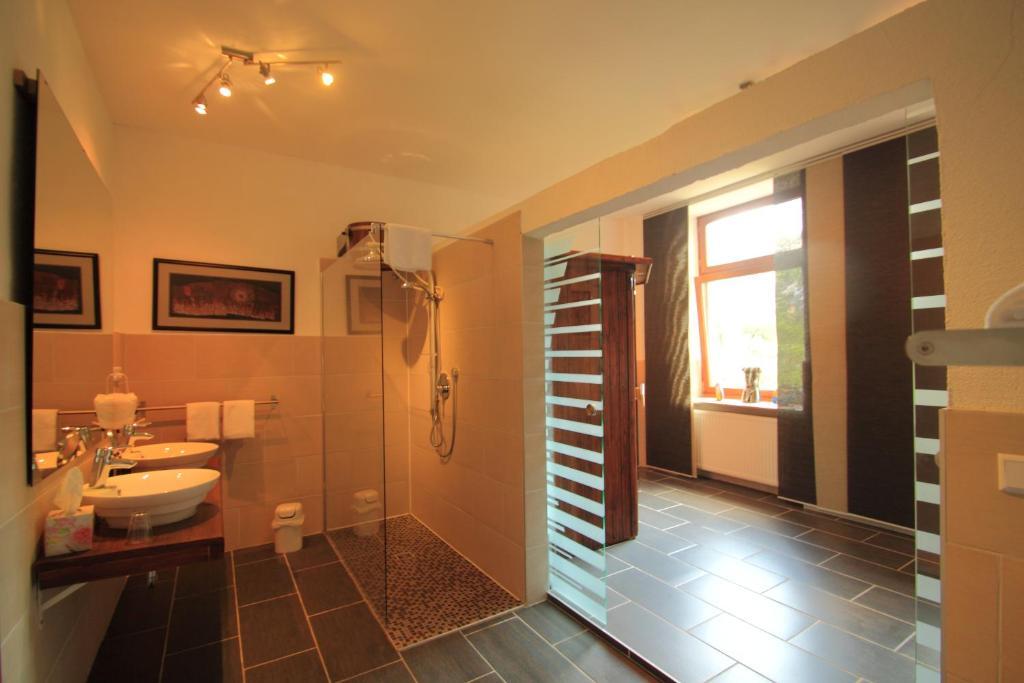 Boutique Hotel Villa Melsheimer ไรล์ ห้อง รูปภาพ