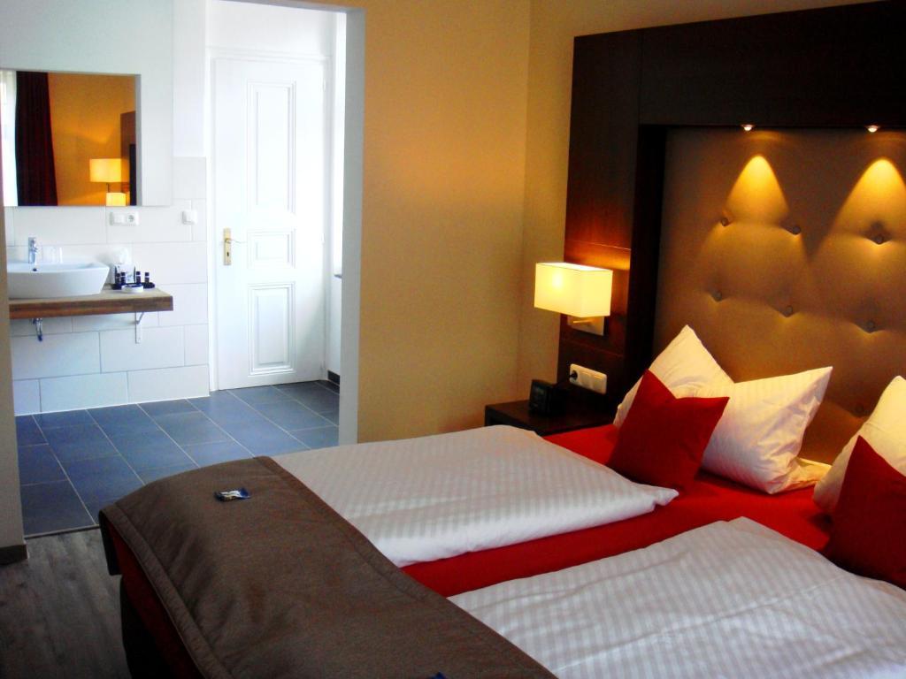 Boutique Hotel Villa Melsheimer ไรล์ ห้อง รูปภาพ