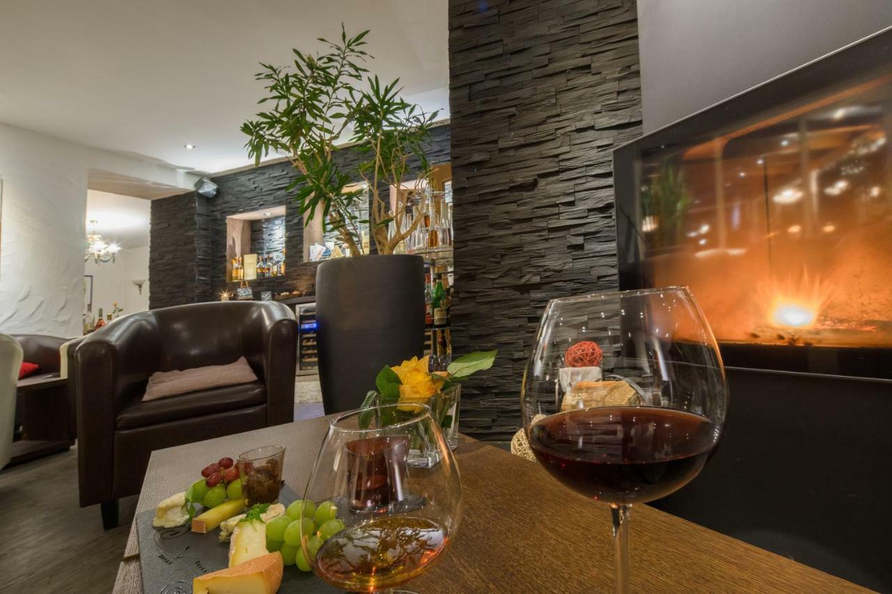 Boutique Hotel Villa Melsheimer ไรล์ ภายนอก รูปภาพ